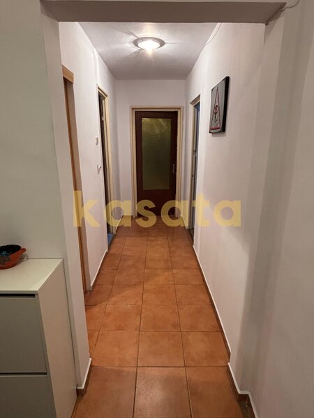 Metrou Gorjului, apartament 2 camere, decomandat.