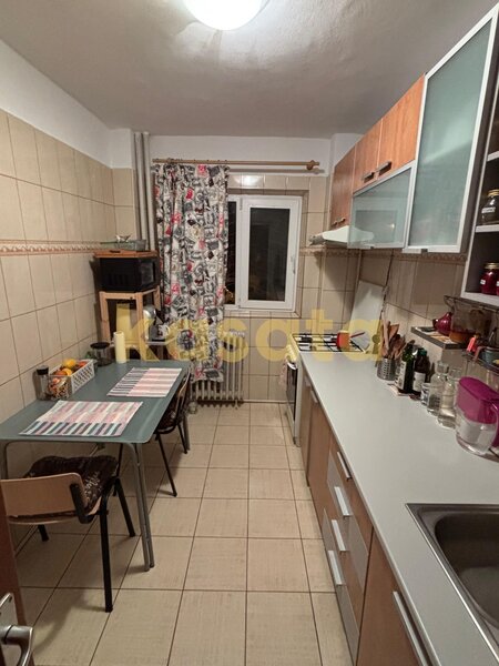 Metrou Gorjului, apartament 2 camere, decomandat.